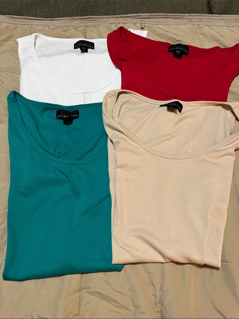 8– Women’s Tank Tops—Size XL